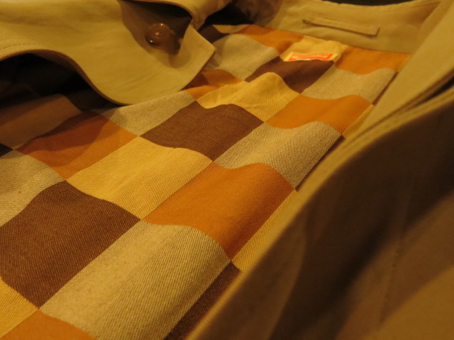 \"ALL WEATHER COAT BEIGE × SWISS BED COVER\"ってこんなこと。_c0140560_844699.jpg