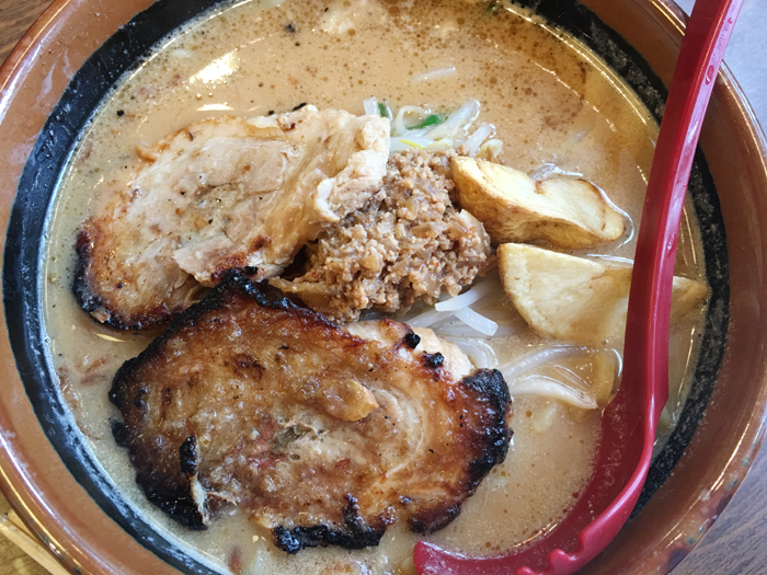 味噌好き必食！めちゃめちゃおいしい味噌ラーメン店・麺屋壱正（小牧店）_e0171573_20581657.jpg