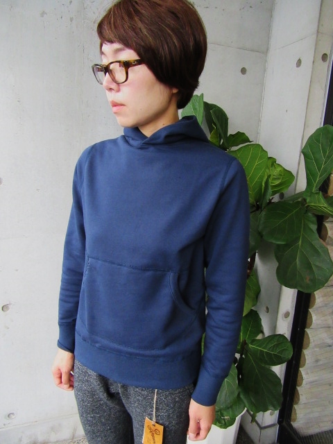大人上品なPULL PARKA は、やはりコレ!★? BANDOL ・・・ PULL PARKA SWEAT!♪! _d0152280_216027.jpg