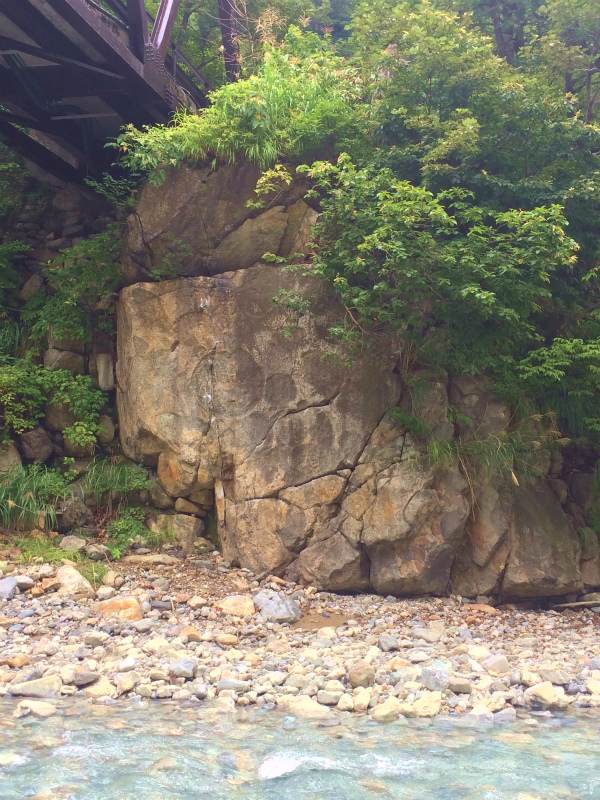 白馬鑓温泉ー祖母谷温泉 Fastpacking+Bouldering 2016/08-24-26 Day.3_b0220886_2241718.jpg