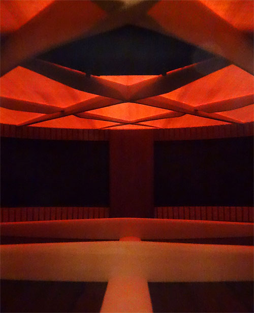 荘厳な響き_c0137404_4432128.jpg