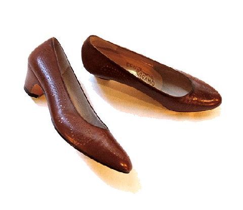  \"Salvatore Ferragamo\" Pumps, Long Sleeve Cut and Sewn ♪_c0220830_20575587.jpg