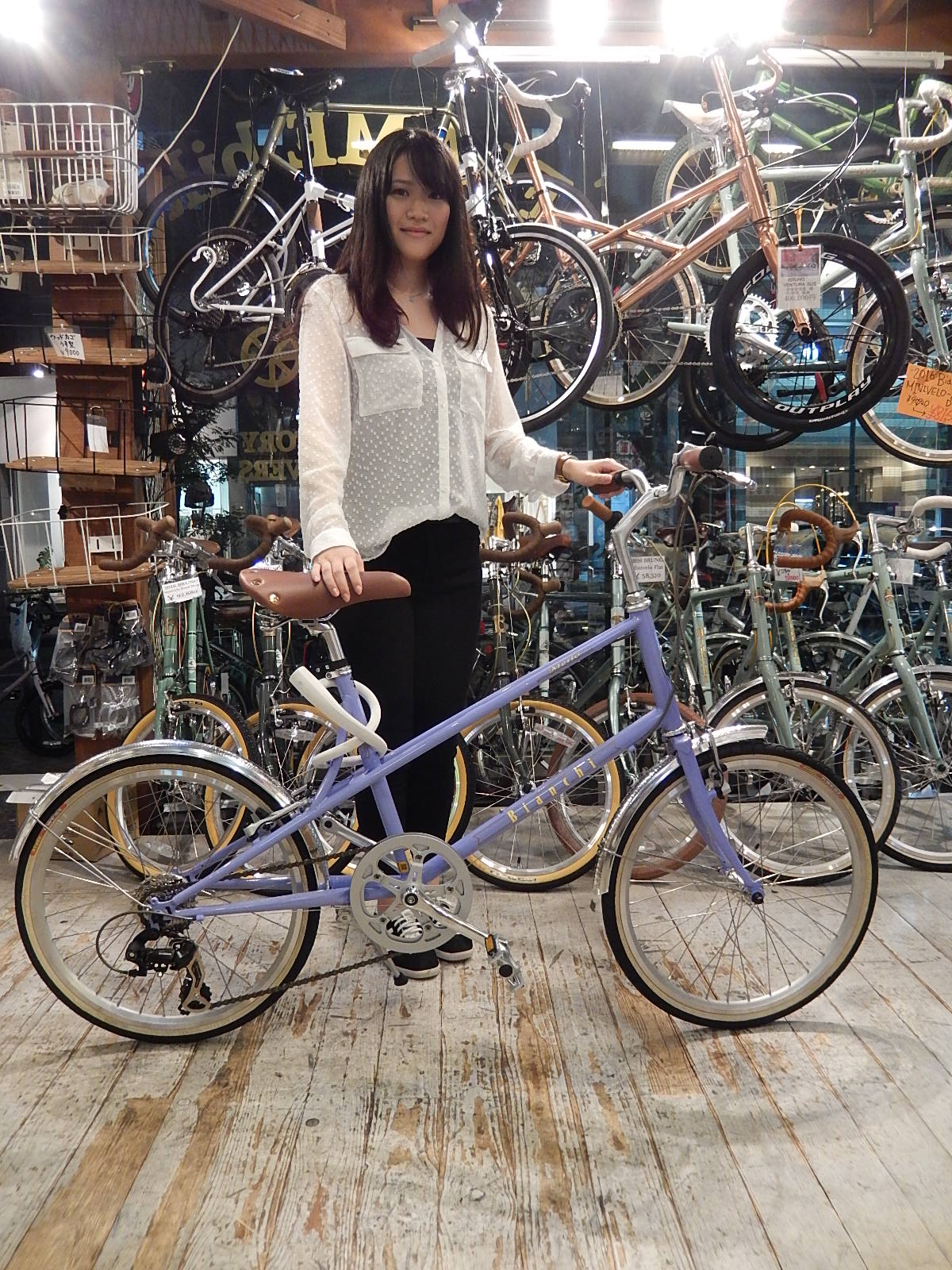 9月25日 渋谷 原宿 の自転車屋 FLAME bike前です_e0188759_19492843.jpg