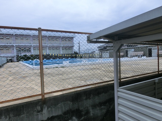 避難所のイメージを共有する吉原高校の体育館、倉庫等の現地確認_f0141310_07331743.jpg