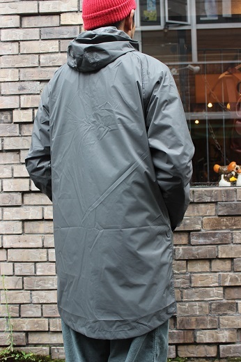 オランダ発 RAINWEAR \"PACK MACK\" ご紹介_f0191324_09055601.jpg