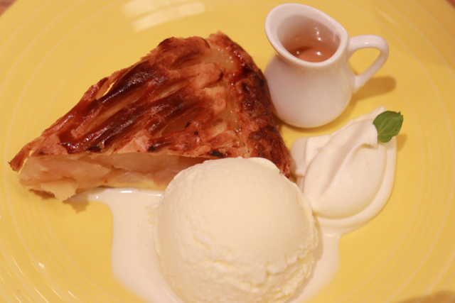*銀座*「GRANNY SMITH APPLE PIE & COFFEE」_f0348831_22094107.jpg