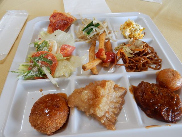 ’16,9,26(月)BBHのビュフェランチ!_f0060461_9253715.jpg