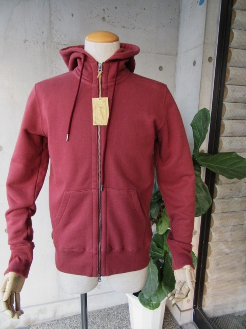 今が旬のSWEAT ITEM 。。。SOUND MAN ・・・ STAND ZIP PARKA!★!_d0152280_14264812.jpg