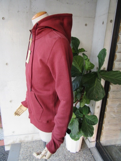 今が旬のSWEAT ITEM 。。。SOUND MAN ・・・ STAND ZIP PARKA!★!_d0152280_14272513.jpg
