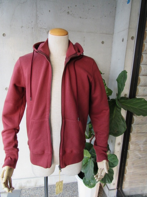 今が旬のSWEAT ITEM 。。。SOUND MAN ・・・ STAND ZIP PARKA!★!_d0152280_14273675.jpg