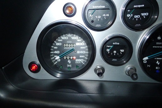 Pavia の308GTB_a0129711_234246.jpg