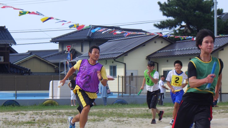 参加して、おいしいく食べて遊んだ運動会。_f0009169_9333472.jpg