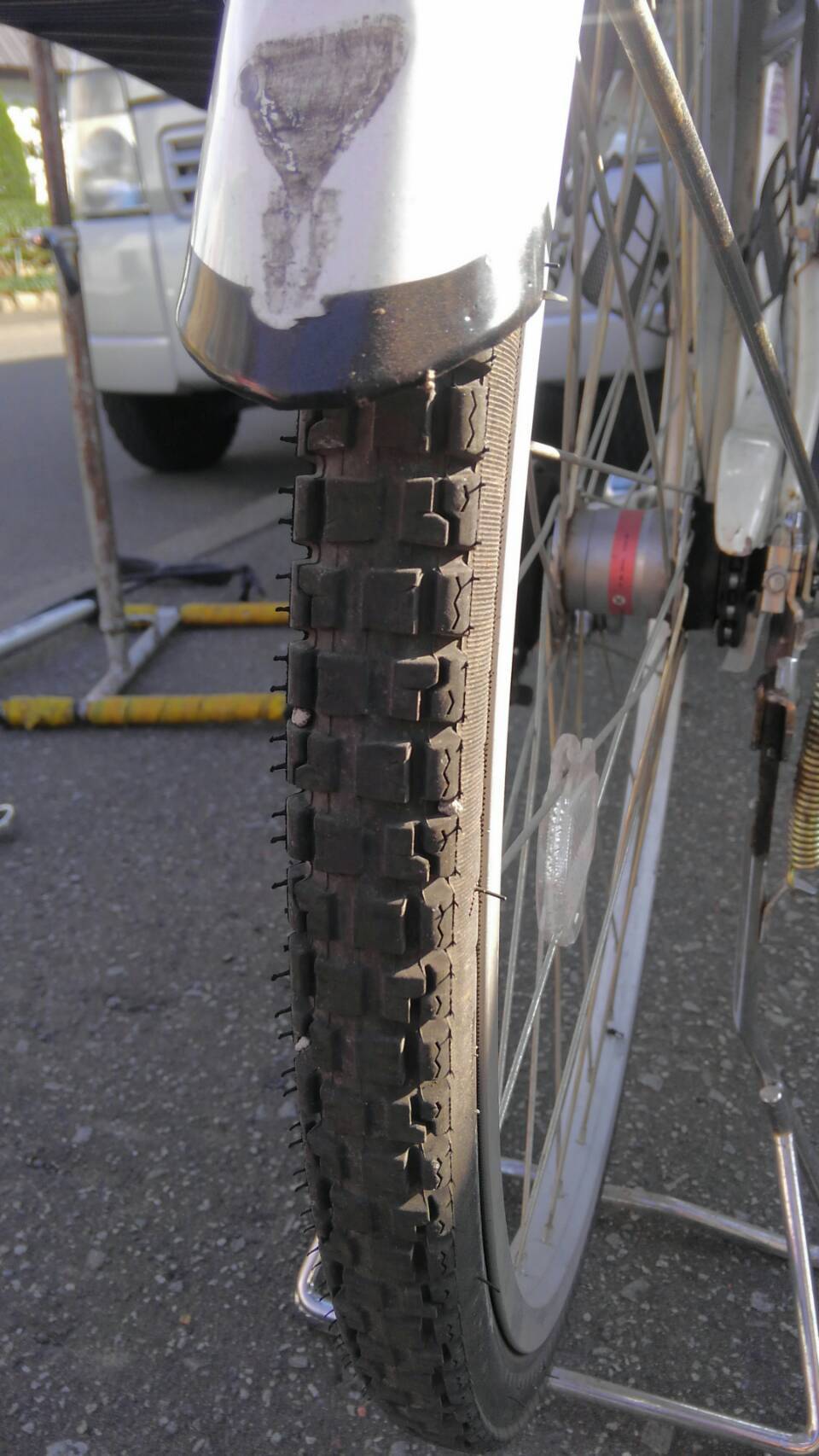自転車 スノー タイヤ
