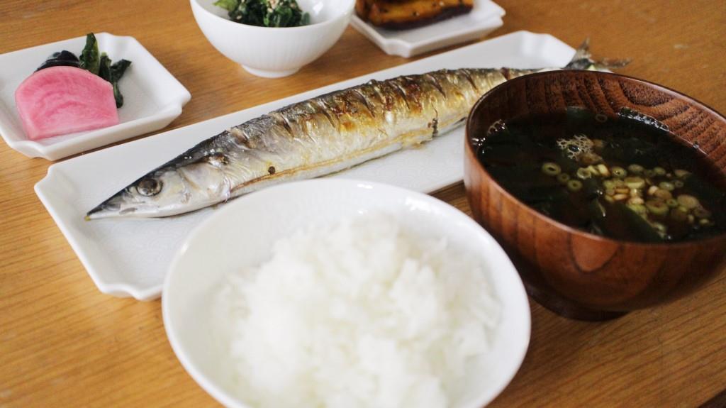 秋刀魚定食_f0220354_13415079.jpg
