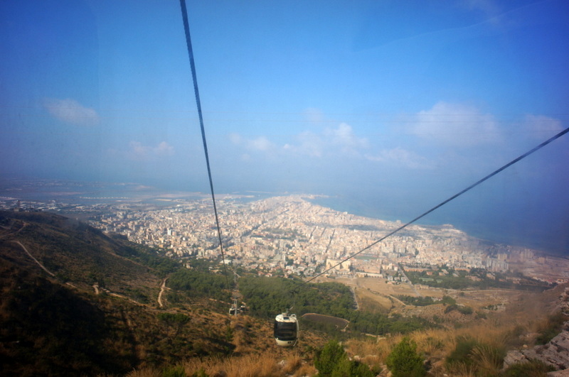 天空の街 Erice_c0180686_21444145.jpg