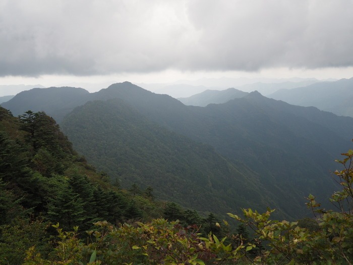 東黒森山－瓶ヶ森－自念子ノ頭登山　その１（東黒森山）_c0116915_0402465.jpg