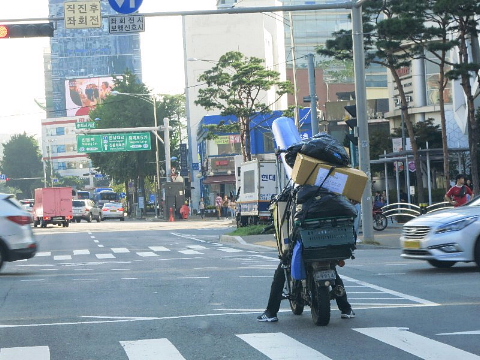 模倣はクリエイトである。_b0141773_20572272.jpg