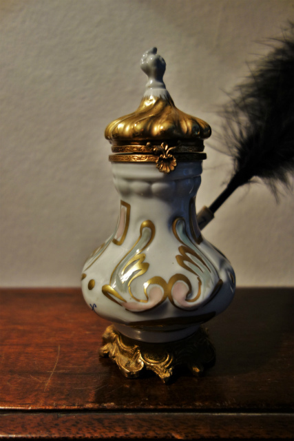 仏セーブル焼き磁器インク壺 Sold Out スペイン バルセロナ アンティーク Gyu S Shop