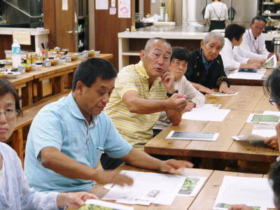 無農薬・無化学肥料で育てる「菊池水源産エゴマ」 平成28年度の収穫に向け第3回エゴマ部会の様子_a0254656_1983799.jpg