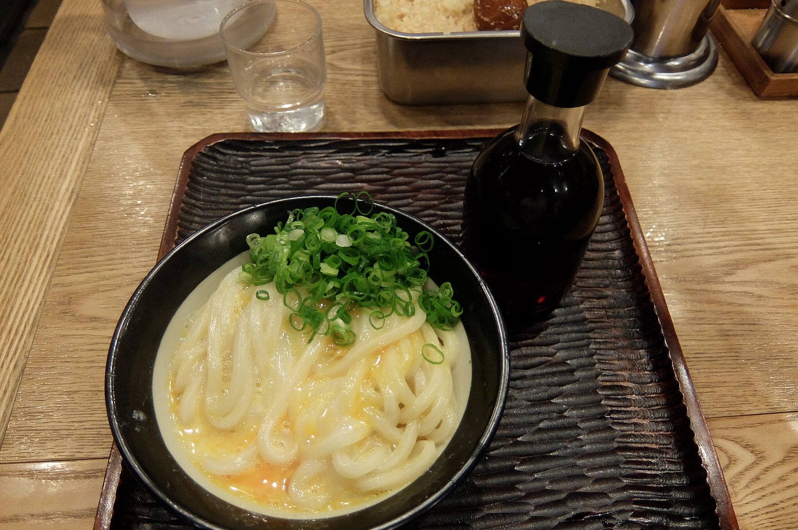 本日のさぬきうどん　釜たまうどん480円（丸香　神田小川町　東京都）_d0021356_230254.jpg