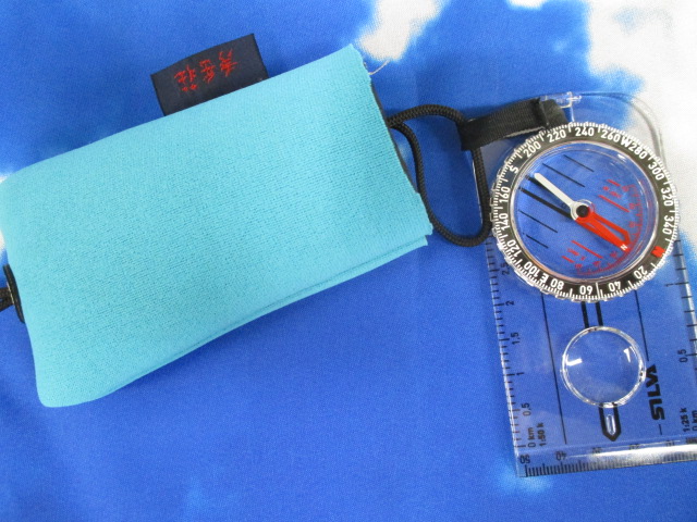 コンパスのボディガード。