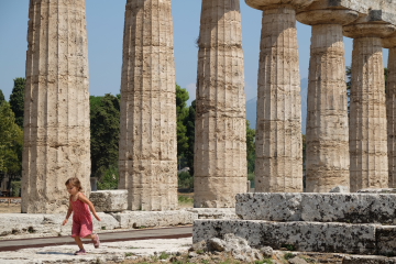 夏の盛りに パエストゥムのギリシャ神殿 ローマ ヴェネツィア ときどき イタリア