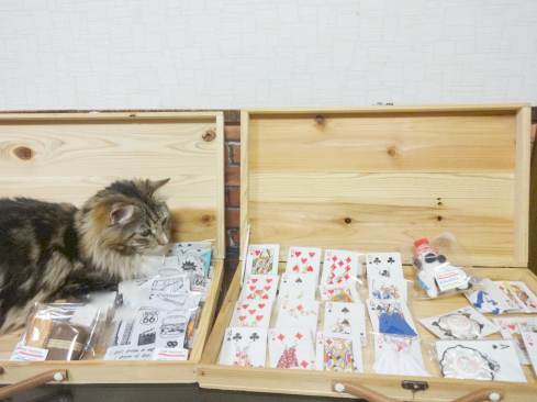 taroのお店作り・・・什器を作る(2)木製トランク型什器 taroのお店作り・・・什器を作る(2)木製トランク型什器
