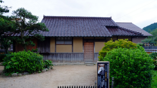 「島根・津和野　日本百景と津和野の街、太鼓谷稲成神社」_a0000029_2363790.jpg