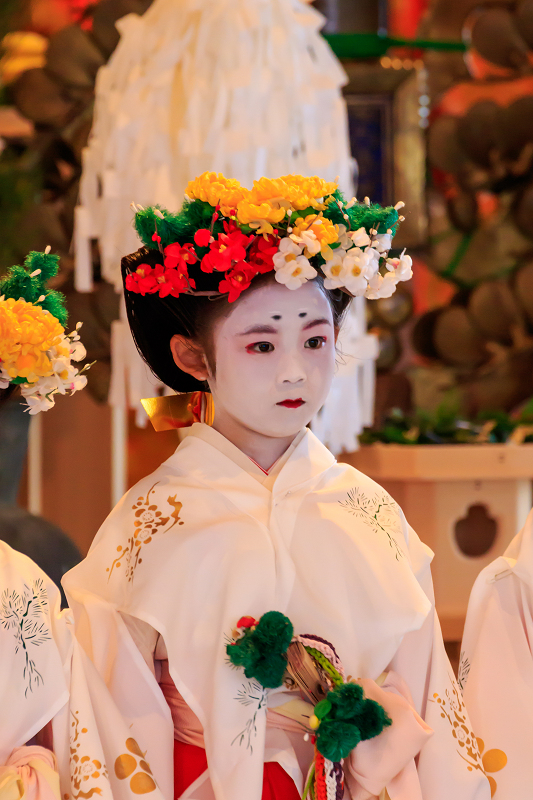 八乙女舞奉納（ずいき祭・神幸祭）_f0155048_2127672.jpg