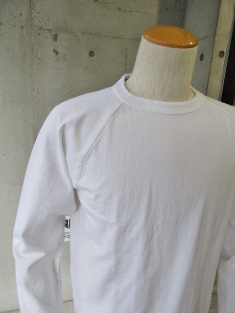 Champion (MADE IN USA) ・・・ T1011 SOLID LONG TEE!★!_d0152280_15213234.jpg