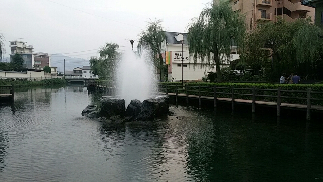 西条市「うちぬき」湧水・自噴の場所と秋祭り準備…2016/10/2_f0231709_8161152.jpg