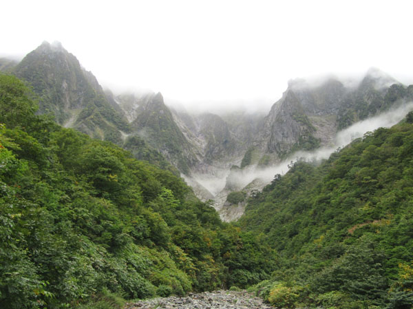 谷川岳 一ノ倉沢と尾根散策_e0048413_1829287.jpg