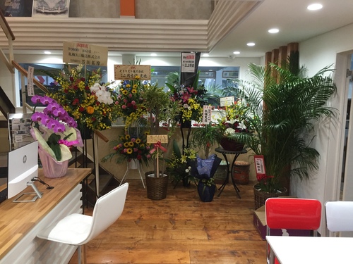 10月4日(火) 火曜日のオールスターブログ☆ミ ランクル・ハマーはTOMMYへ♫_b0127002_18571159.jpg