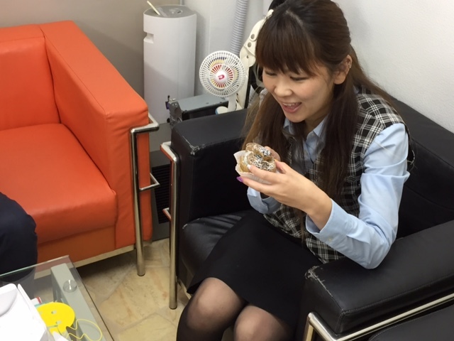 10月5日(水)☆TOMMY アウトレット☆ヴィッツY様ご成約(人´▽`*)あゆみブログ(*´・ω-)b 自社ローン_b0127002_17341585.jpg