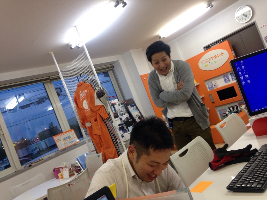 10月5日(水)☆TOMMY アウトレット☆ヴィッツY様ご成約(人´▽`*)あゆみブログ(*´・ω-)b 自社ローン_b0127002_17393931.jpg