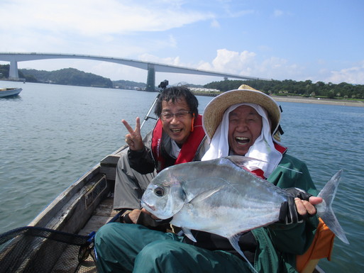 漁馬がゆく  ハイカラ釣り  連日の大物_e0142063_2237512.jpg