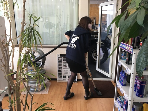 10月6日「木」山本がおくりまーす♪TOMMYの1日 ランクル ハマー アルファード_b0127002_1705234.jpg