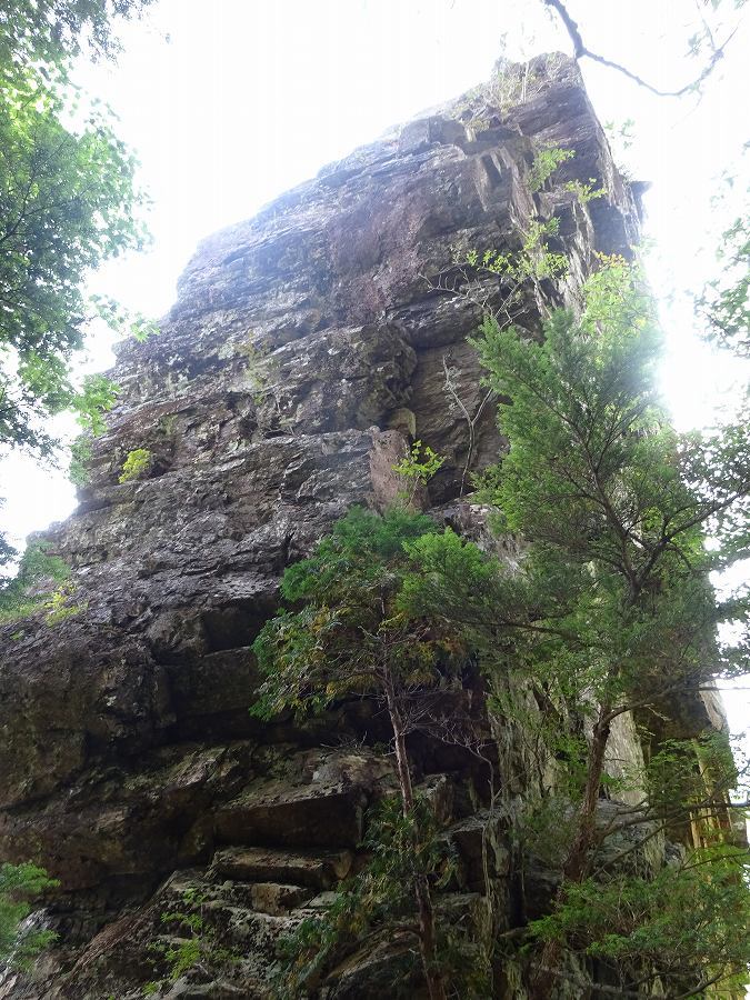 西之川 天柱石 石鎚山 三の鎖で滑落死亡事故 おじょもの山のぼり ohara98jp gmail com