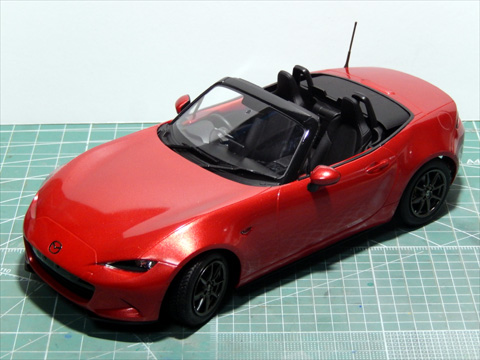タミヤ 1/24 マツダ ロードスター（ほぼ完成） : サンフィッシュ