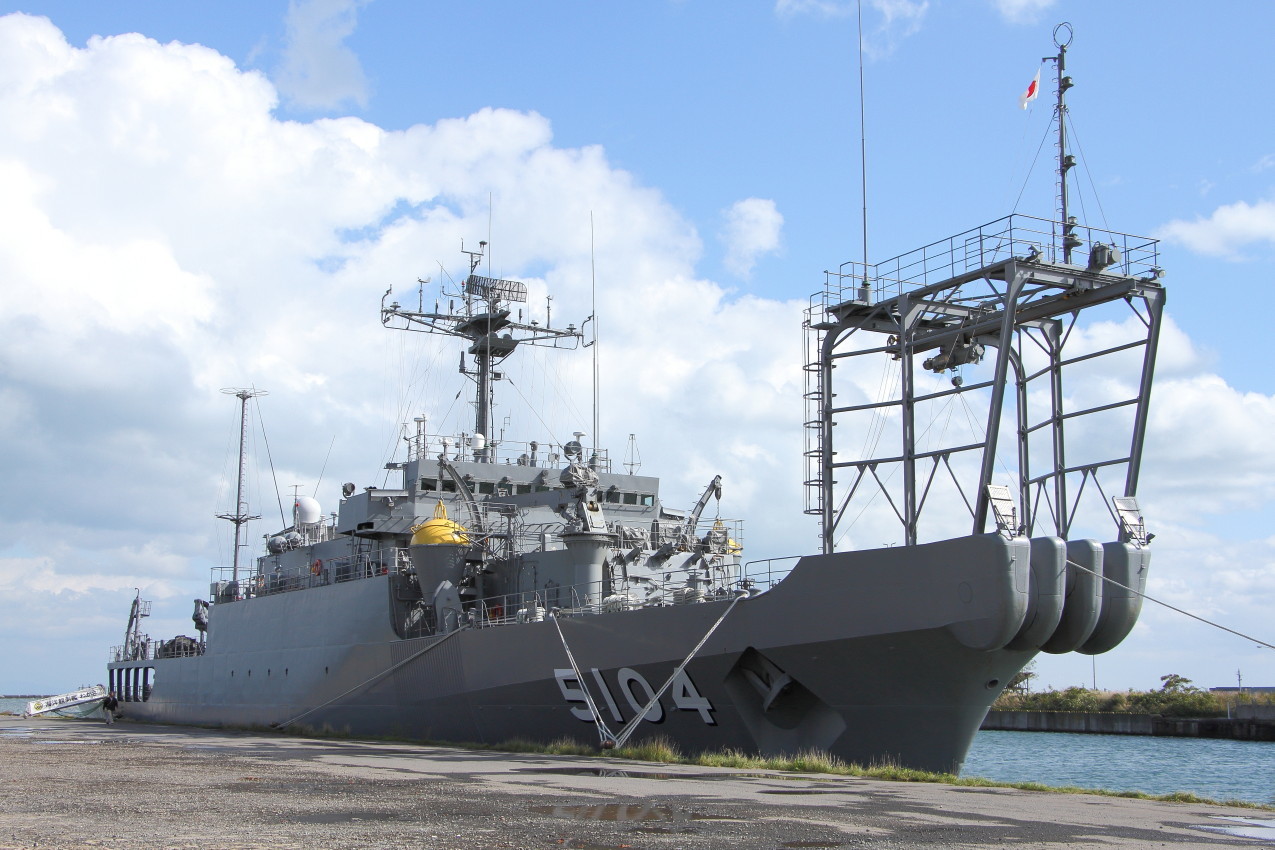 海洋観測艦わかさ　チャレンジ２枚組 海洋観測艦わかさ 海上自衛隊 写真素材 [7613866] - フォトライブラリー