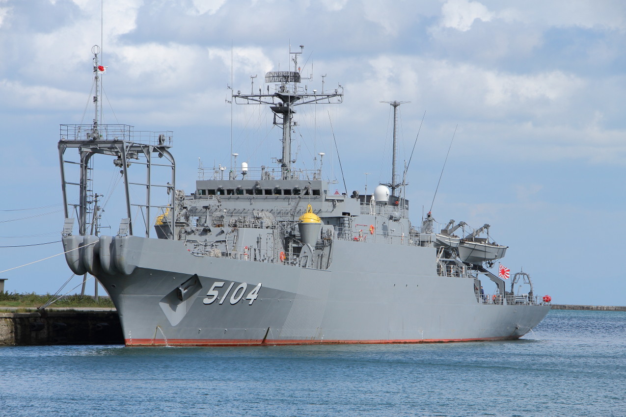 海洋観測艦わかさ : 出かけよう