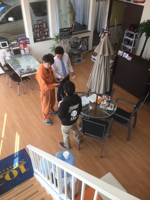 10月7日(金)今日は本店オールスターブログ★ タイヤ交換お任せください♫TOMMY_b0127002_16483594.jpg