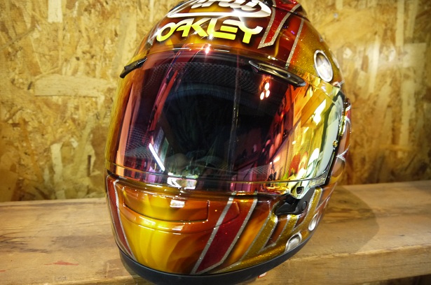 フルフェイスのペイント アライ 原田哲也デザイン Islandking Custom Works フルフェイスのペイント アライ 原田哲也デザイン Islandking Custom Works