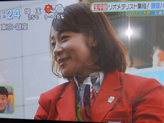 ’16,10,7(金)リオ五輪メダリストたちのパレード_f0060461_11593449.jpg