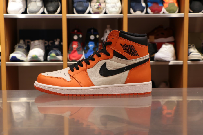 10月8日発売　AIR JORDAN1 RETRO HIGH OGの販売方法_b0142780_12404353.png