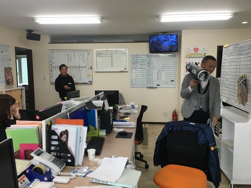 10月8日 土曜日 kenブログ ランクル ハマーアルファード_b0127002_1912792.jpg