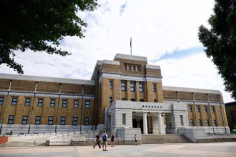 東京・横浜　大理石ホールやステンドグラス、赤レンガの外壁が美しい洋風建築_b0212342_23151319.jpg