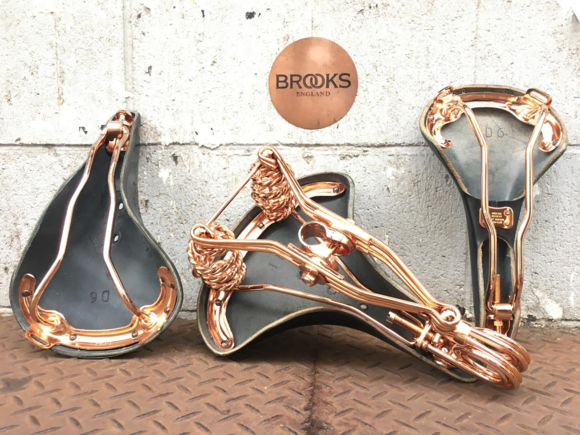 10月8日 渋谷 原宿 の自転車屋 FLAME bike前です_e0188759_1750445.png