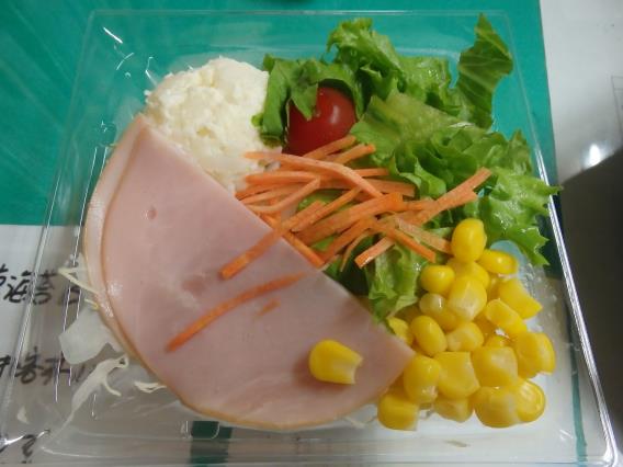 ファミリーマートのこだわりカレー 錦橋店_c0118393_12505916.jpg