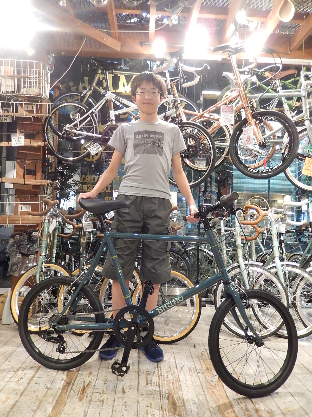 10月9日　渋谷　原宿　の自転車屋　FLAME bike前です_e0188759_19334387.jpg